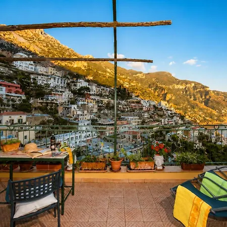 Dependance Valentina A Positano